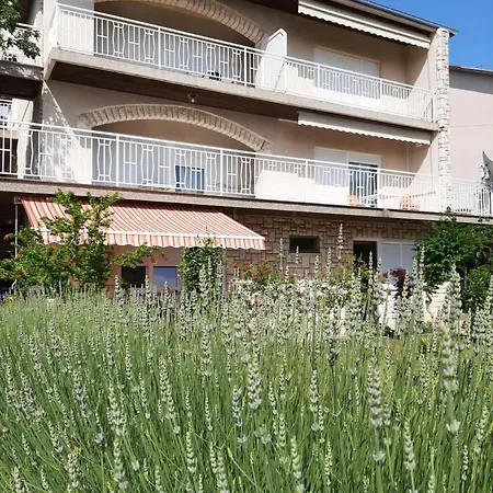 Apartment Lucija *