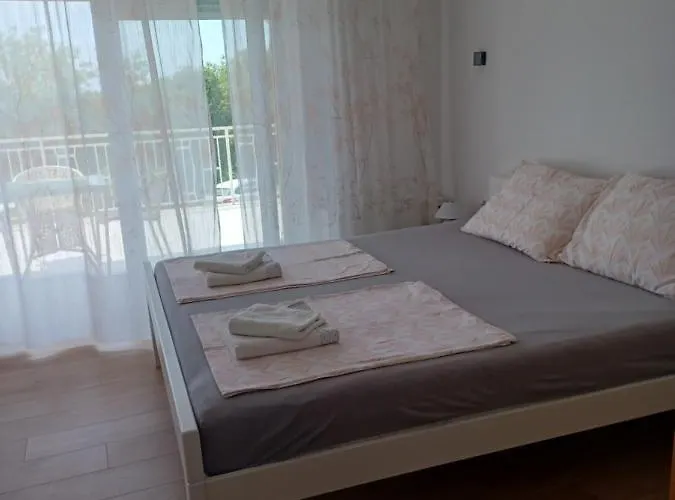 Appartement Lucija *